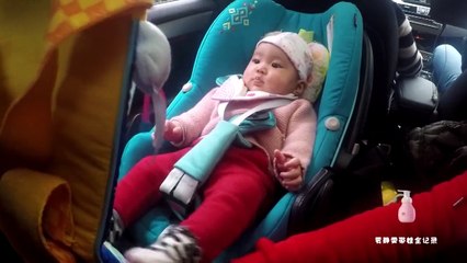 贾静雯带娃全记录20160430期：贾静雯交流育儿经 小公主咘咘展游泳天赋