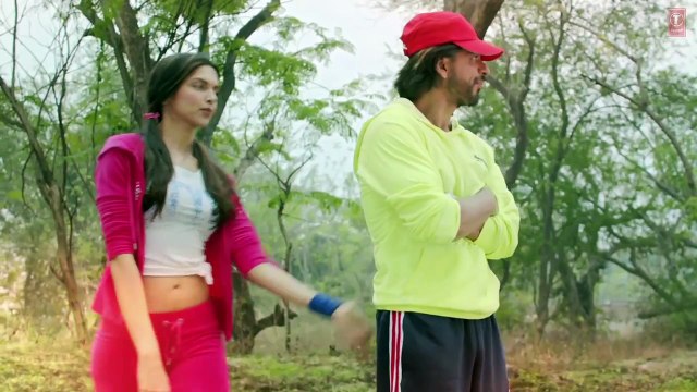 LYRICAL 'Manwa Laage' FULL SONG with Lyrics Happy New Year Shah Rukh Khan Arijit Singh