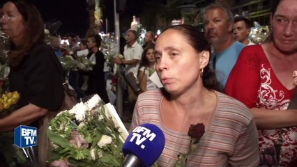 Nice: une chaîne humaine pour déplacer les hommages déposés sur la promenade des Anglais
