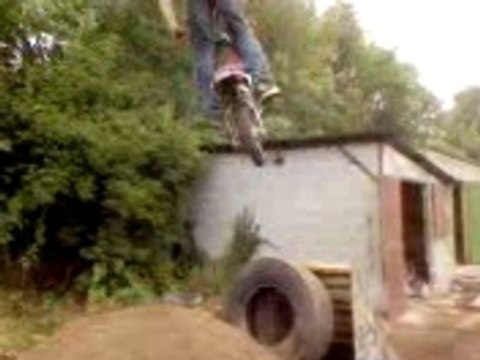CRASH BMX FMX DIRT