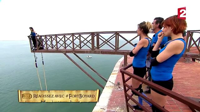 EnjoyPhoenix perd ses moyens et craque à Fort Boyard au moment de faire le saut de l'ange