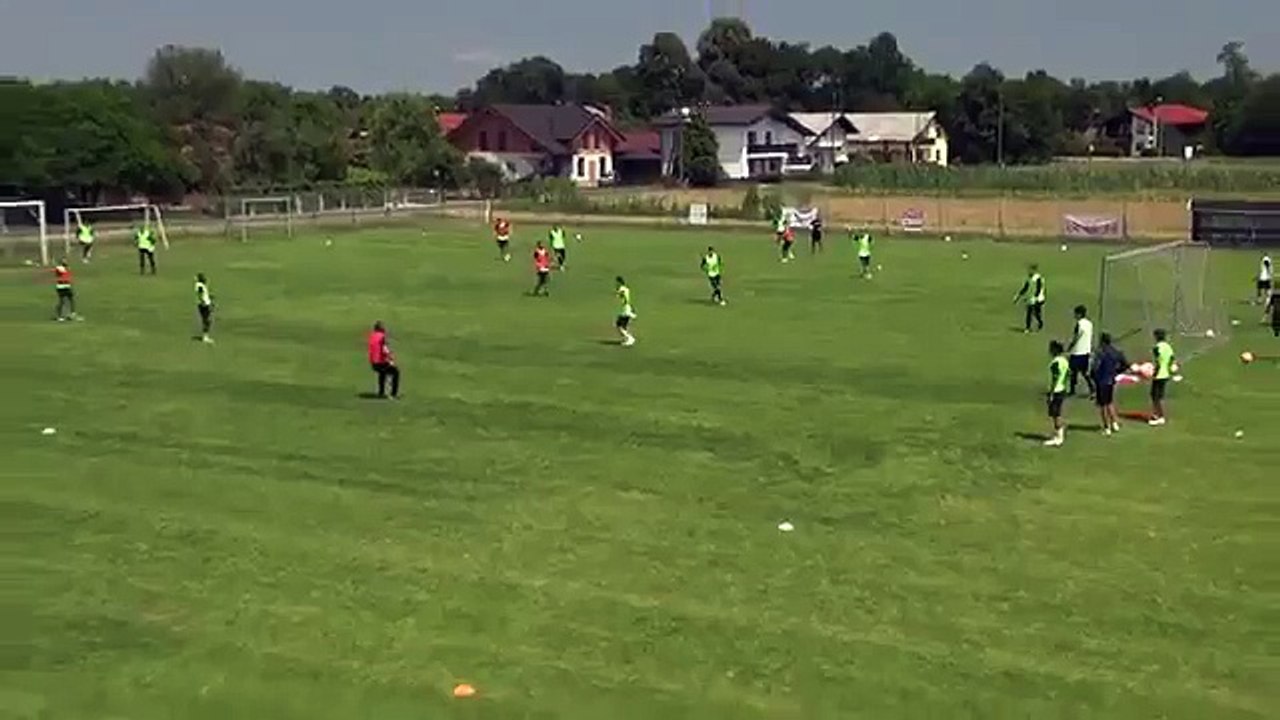 Gheorghe Hagi in a training session