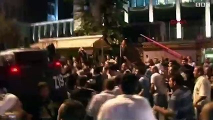 ترکی میں ہونے والی بغاوت کے کچھ مناظر - BBC UrduSome scenes of the uprising in Turkey