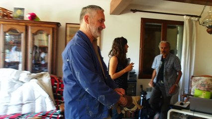 ouf guy aim le costume de edoaurd+++ cf avant suite