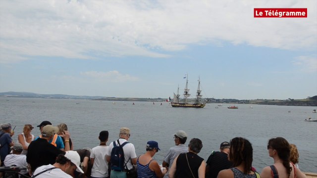 Temps Fête. L'Hermione arrive à Douarnenez !