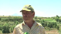 Belsh, fermerët ankohen për rrugën - Top Channel Albania - News - Lajme