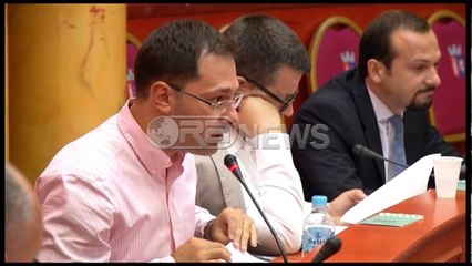 Ora News - Miratohen banesat dhe bonuset e strehimit, Veliaj: Në lista, s’ka Ministra e vrasës