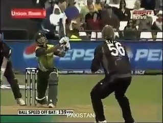 blast imran nazir against bowlers 8 balls 53 runs///