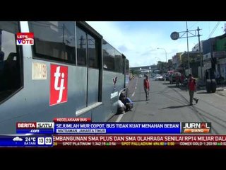 Roda Bus Transjakarta Terpental 30 Meter