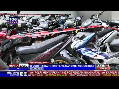 KPK Sita 31 Sepeda Motor Kasus Akil Mochtar
