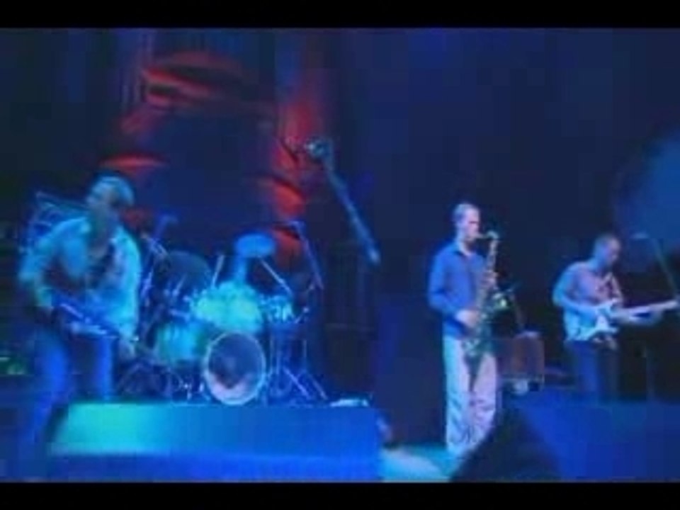 Bass Solo: Mark King