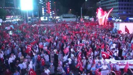 Kızılay'da "Demokrasi Nöbeti" Sürüyor (1)