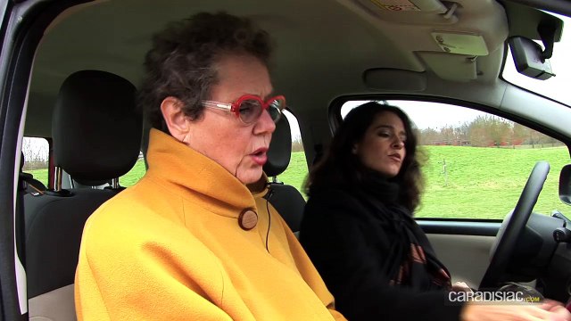 Vidéo : nos drôles de dames testent la Fiat Panda