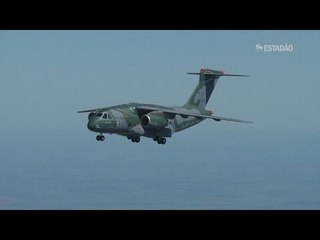 Supercargueiro da Embraer decola pela primeira vez