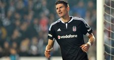 Fenerbahçe, Mario Gomez'i Transfer Etmek için Fiorentina'yla Görüştü