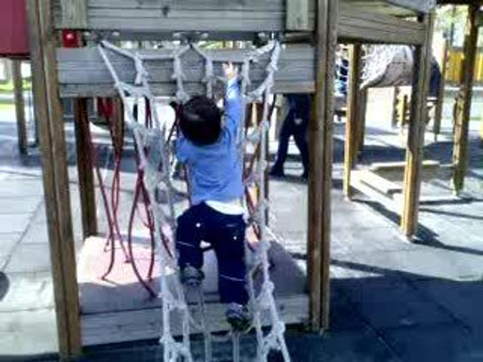 04032006024