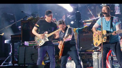 Coldplay and Michael J. Fox play Johnny B. Goode