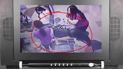 Girls Thief Catch In camera - Whatsapp India Most Viral Funny Video 2016  Can't Stop Laughing