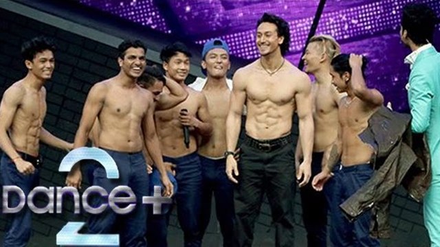 Tiger Shroff Shows His 6 PACK ABS On Dance Plus A Flying Jatt Promotion