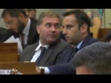 Campania - Graziano torna in Consiglio, M5S esce dall'aula (19.07.16)