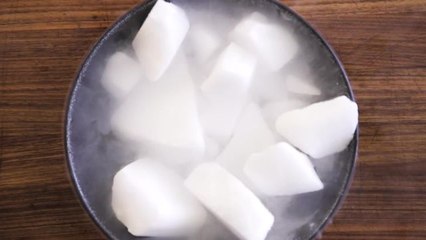 Science of Food | Make Your Own Soft Serve With Dry Ice–And Sweet, Sweet Science