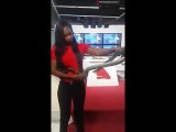 Nana Aidara de Sénégal ca kanam joue avec un serpent