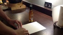 Comment ouvrir une bouteille de bière avec une feuille de papier