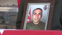 Tırın Çarpması Sonucu Şehit Olan Jandarma Eri Toprağa Verildi