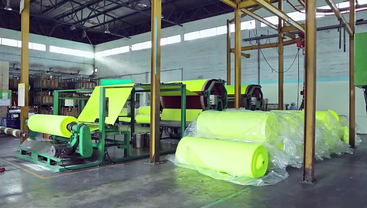 Comment sont fabriquées les balles de tennis ?