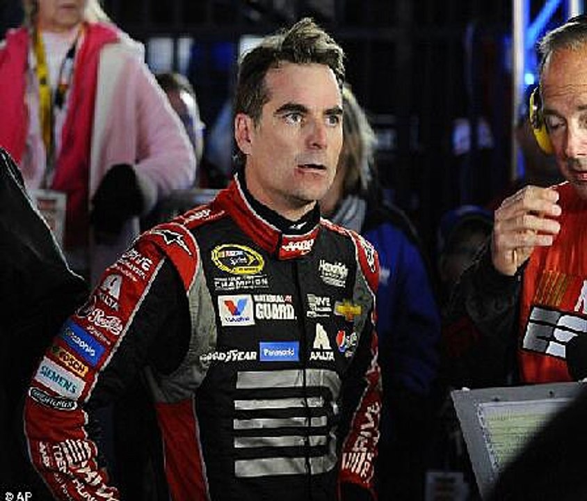 Jeff Gordon Steps Up