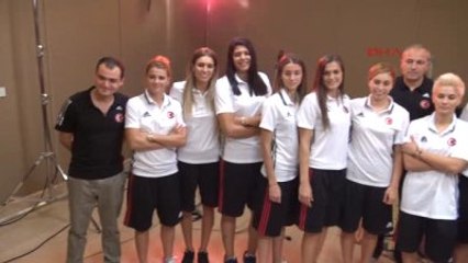 'Haydi Kızlar" Şarkısının Tanıtımı Yapıldı