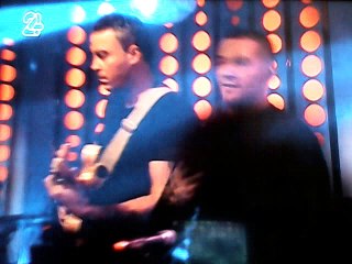 אײַל גולן קורא לך 3 - TU TE RECONETRA - תאיר שדה