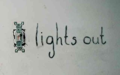 Trailer: Lights Out