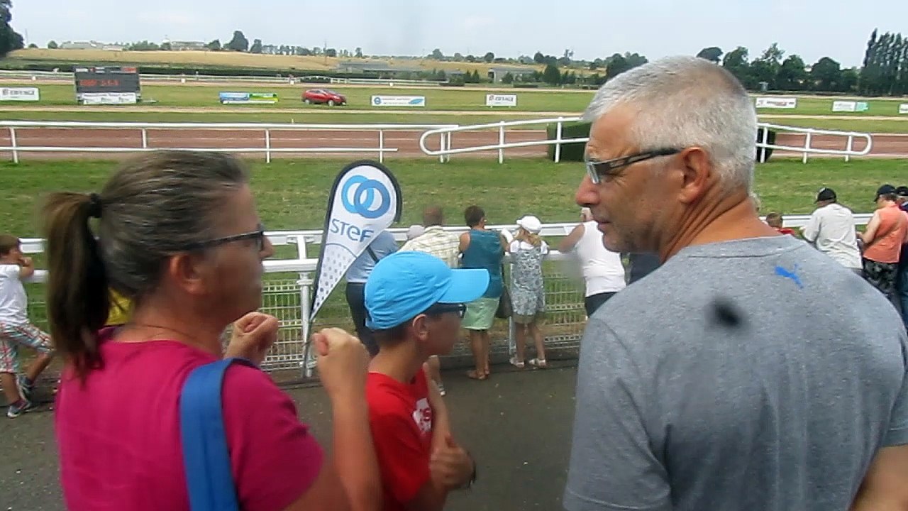 Courses PMU Premium Trot à Vire (Calvados)