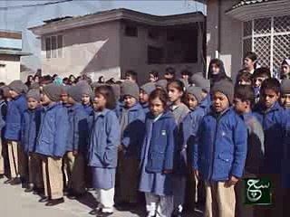 Bara Dushman Bana Phirta Hai Jo Bachon Se Larta Hai - Pakistan Army Urdu Song - YouTube