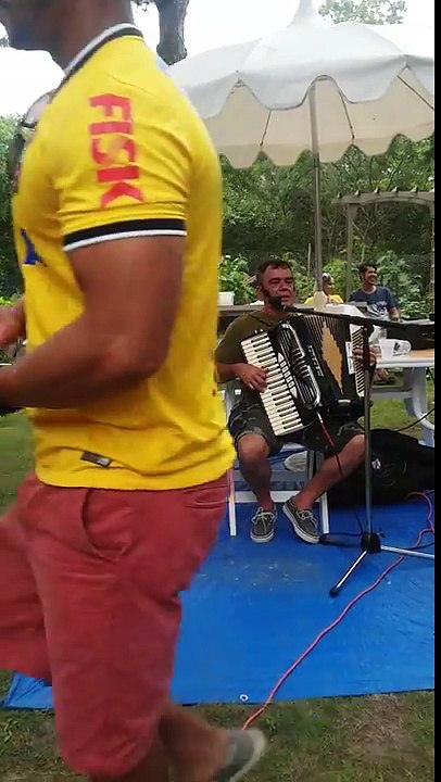 Paulinho da Sanfona e Levi - Último Adeus
