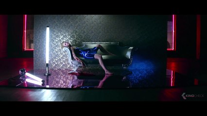 THE NEON DEMON Red Band Trailer (2016)