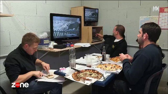 La naissance d'un bébé rhinocéros au Zoo de Beauval - Regardez