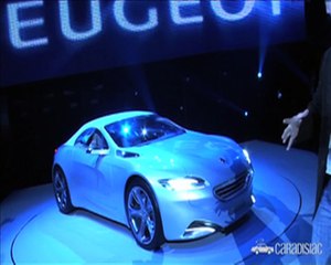 Peugeot change tout : un logo et un slogan inédits, un plan produit ambitieux et un concept SR1 magnifique