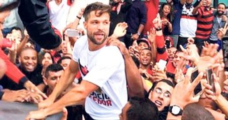 Diego Ribas'ı Brezilya'da Binlerce Taraftar Karşıladı