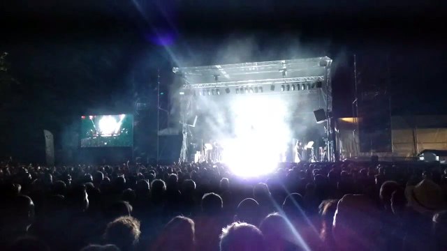 Francofolies de Spa: monde de fou pour Hyphen Hyphen