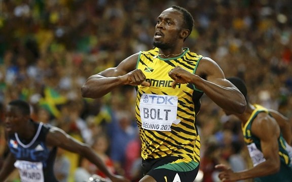 Usain Bolt makes history with his 3rd 100m-200m Olympic sweep.