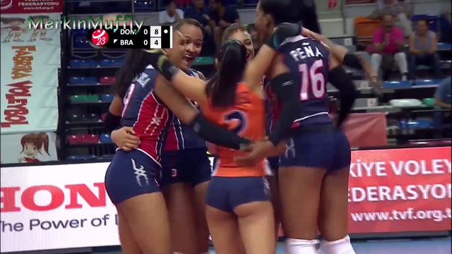 La plus belle joueuse de volley au monde ? Winifer Fernandez !