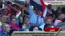 بالفيديو.. أسر طلاب الكلية الحربية يرفعون علم مصر خلال حفل تخرج أولادهم