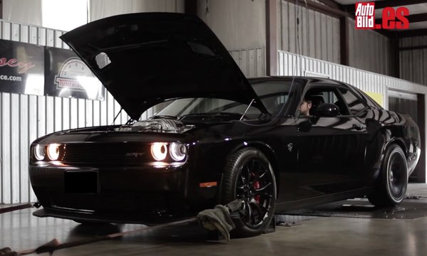 VIDEO: ¡Así trabajan en Hennesey con un Dodge Hellcat Challenger!