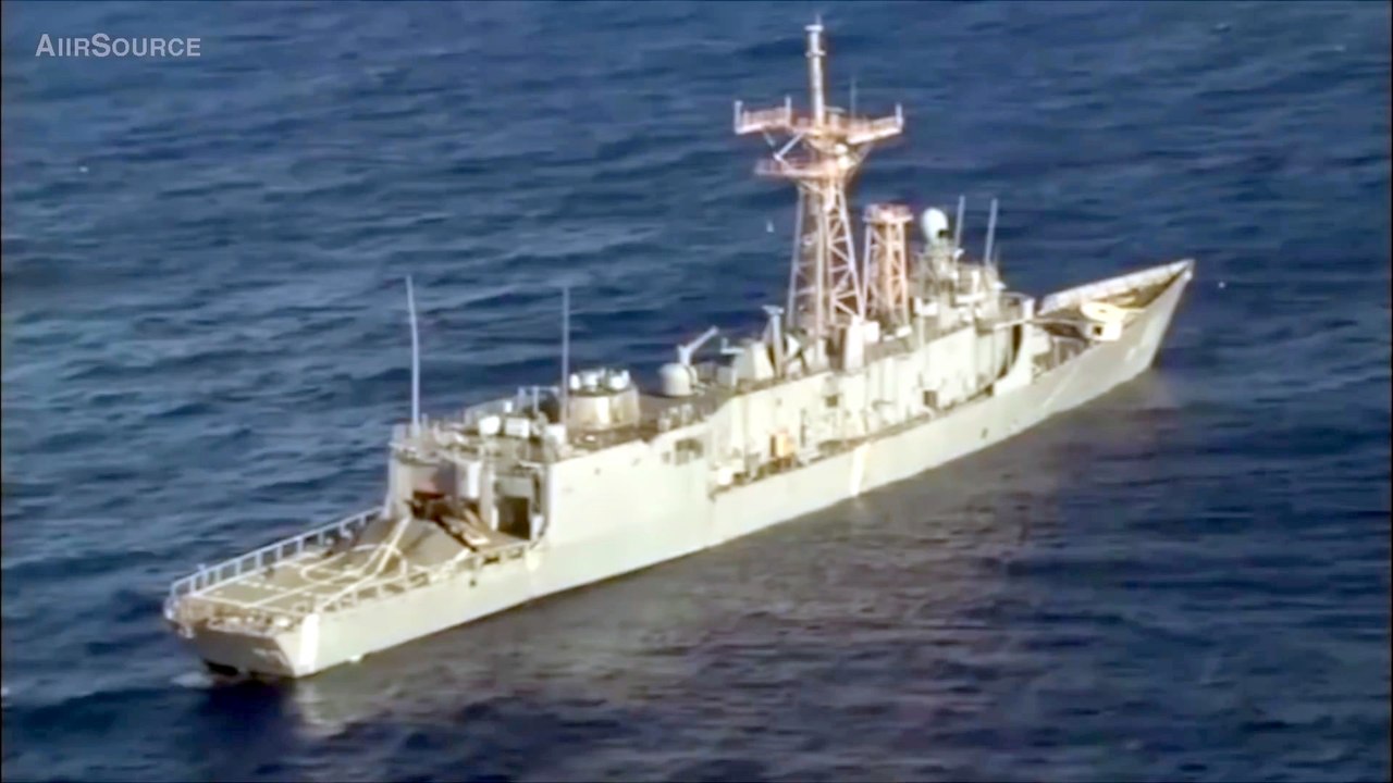 Непотопляемый фрегат против армии США