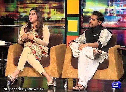 Iftikhar Thakur trolls Komal Rizvi in Mazaaq Raat