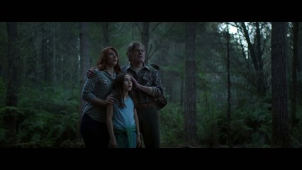 Pete's Dragon - Pete Introduces Elliot