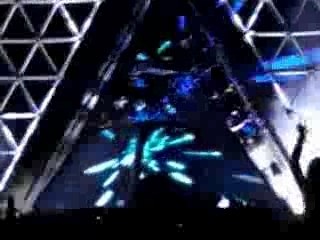 Daft Punk Live Turin 12/07/07 - Aerodynamic - By DaftSide