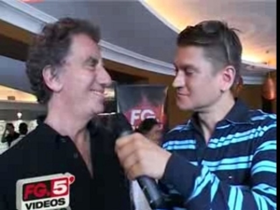 Podium FG - Marche des fiertés 2007